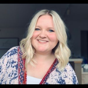 Meet your Posher, Leah